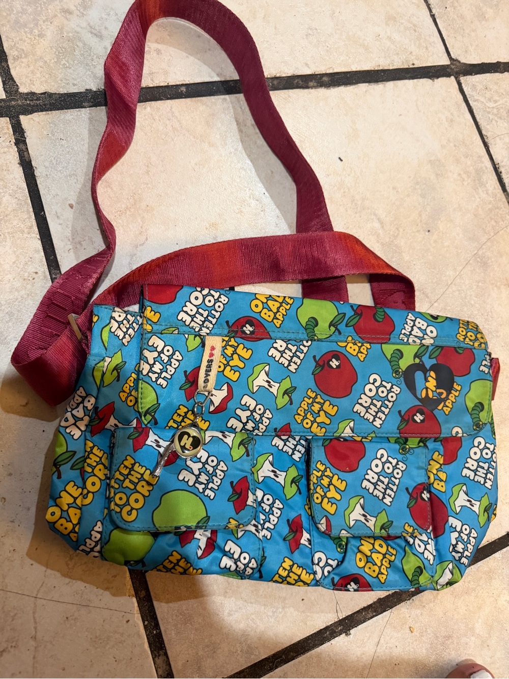 HARAJUKU LOVERS: Vintage Apple Print Crossbody Messenger Bag